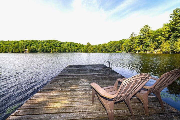 Property Photo: 509 Horseshoe Lake Wa (Bear Lane) N/A ON P2A 2W8
