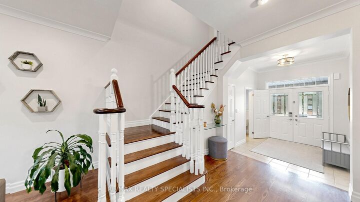 Property Photo:  3275 Stalybridge Drive 10  ON L6M 0L2 