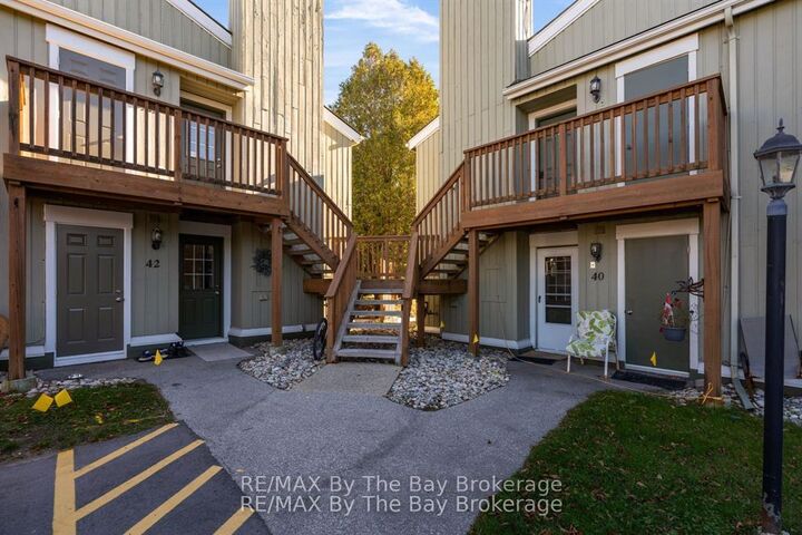 Property Photo:  19 Dawson Drive 39  ON L9Y 5B4 