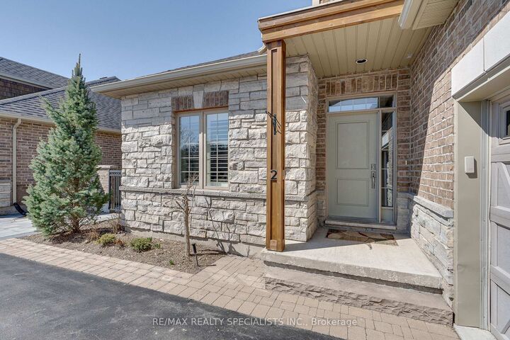 Property Photo:  3 Reddington Drive 2  ON L7E 4C4 
