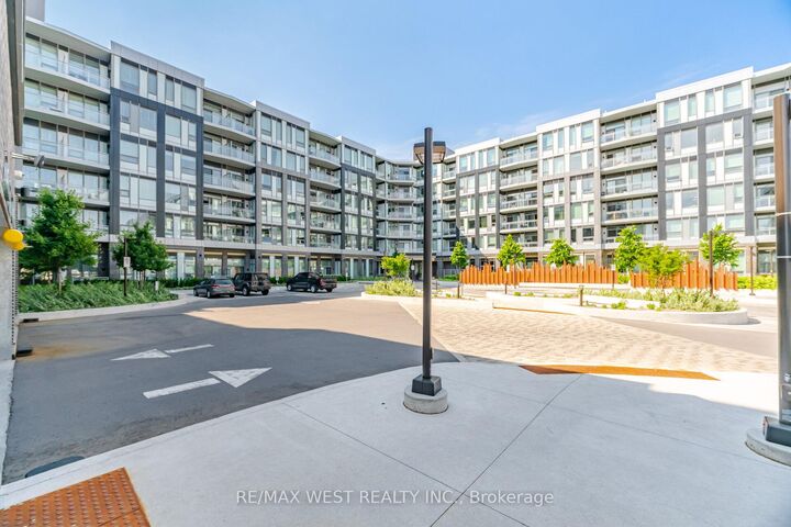 Property Photo:  2501 Saw Whet Boulevard 521  ON L6M 5N2 