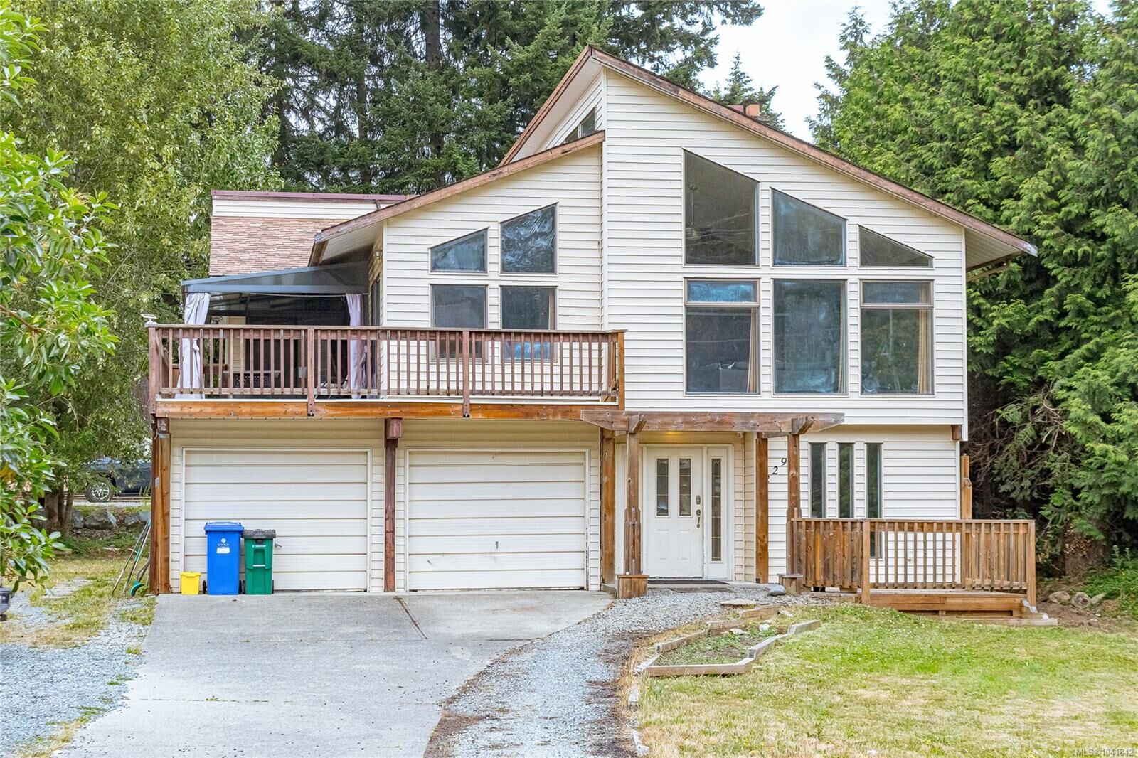 Property Photo:  2299 Macfarlane Cres  BC V0R 2W0 