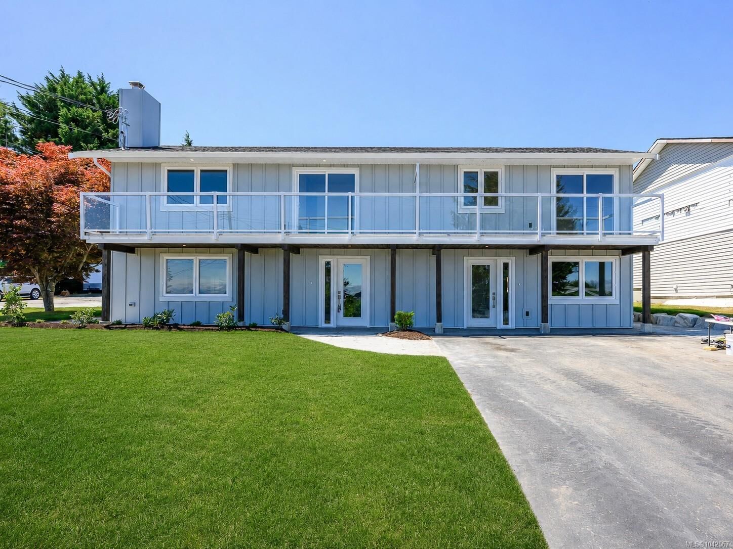Property Photo: 896 Galerno Rd #A BC V9W 5J4