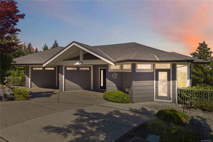 Property Photo: 424 Pelican Dr BC V9C 0A4
