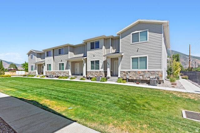 Property Photo:  836 S 1760 E  UT 84660 