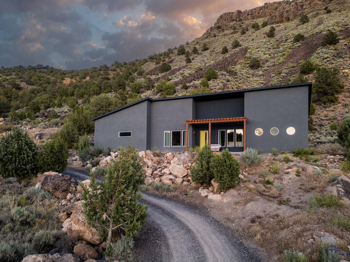 Property Photo:  153 S Stagecoach Dr  UT 84782 