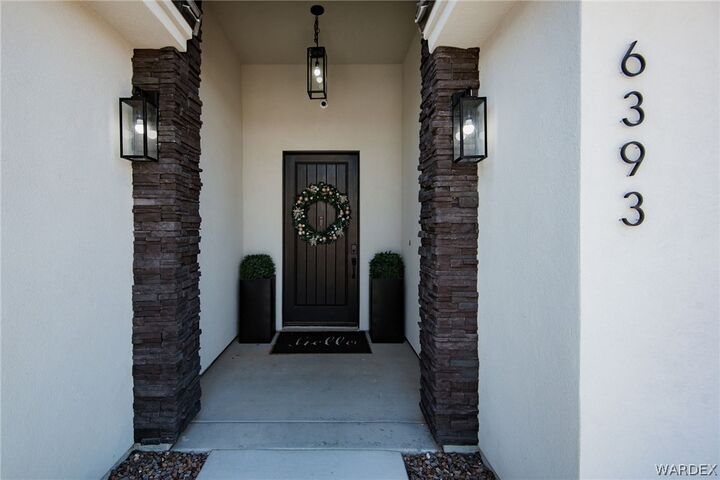Property Photo:  6393 S Via De Oro  AZ 86426 