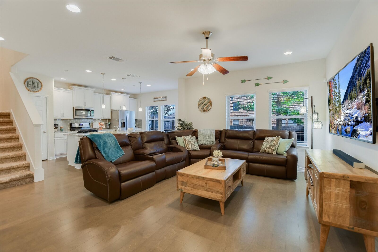 Property Photo: 2304 S Lakeline Boulevard 262 TX 78613