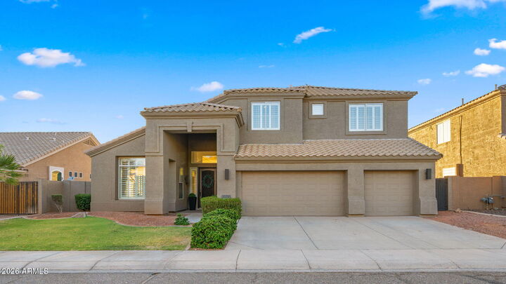 Property Photo: 16214 S 1st Street AZ 85048