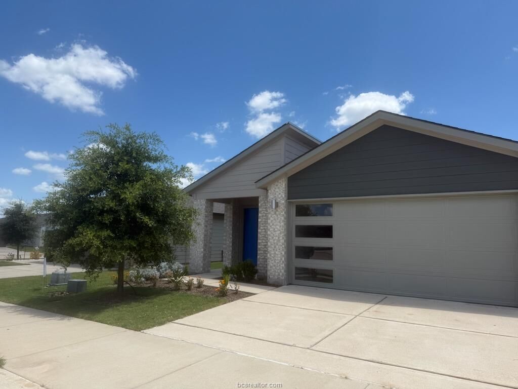 Property Photo:  1235 Amistad Loop  TX 77845 