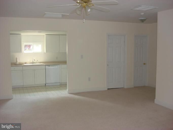 Property Photo: 17813 Willow Road VA 22026
