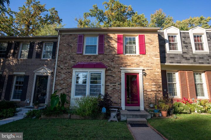 Property Photo:  7446 Adams Park Court  VA 22003 
