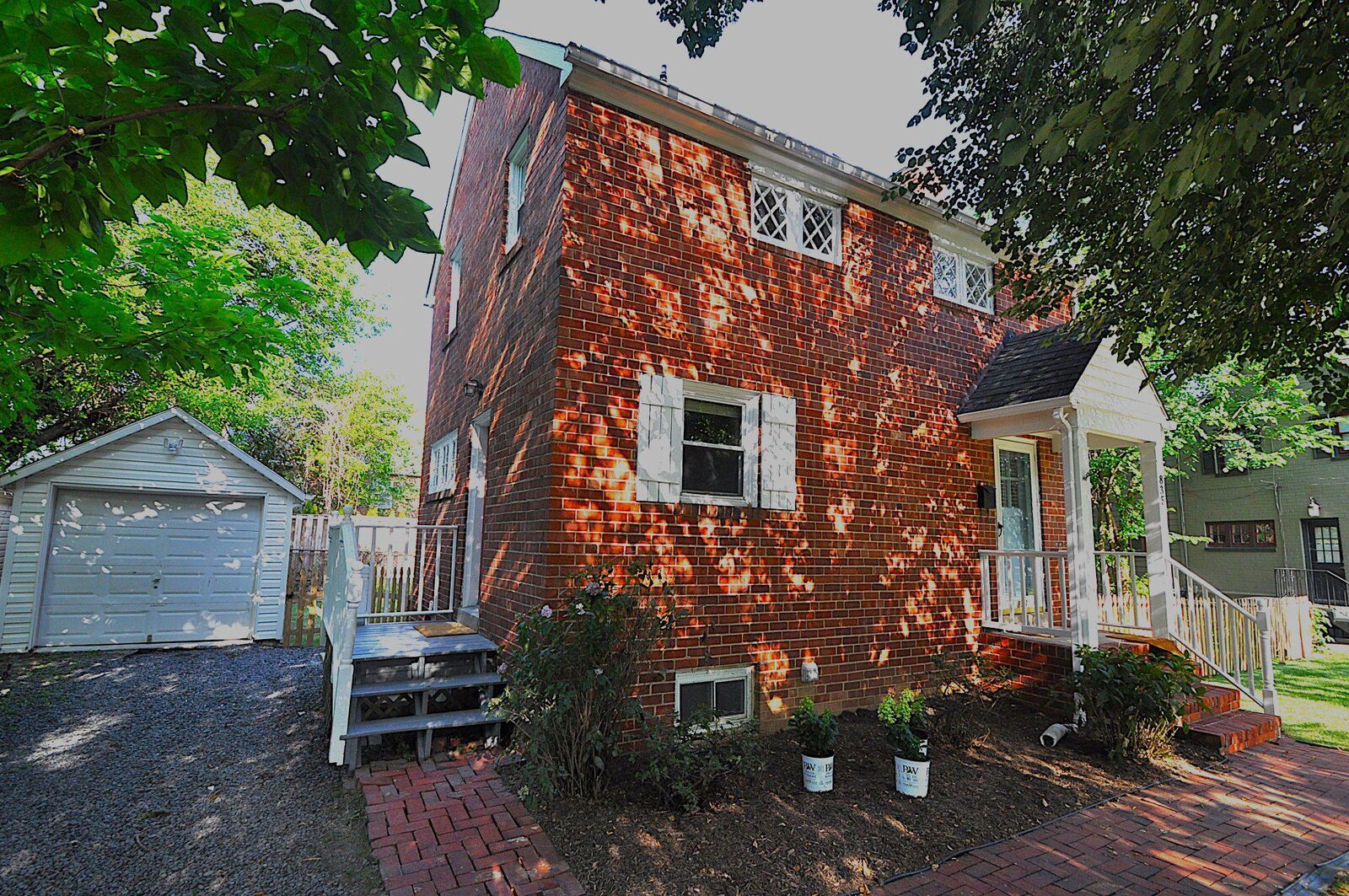Property Photo:  835 N Buchanan Street  VA 22203 