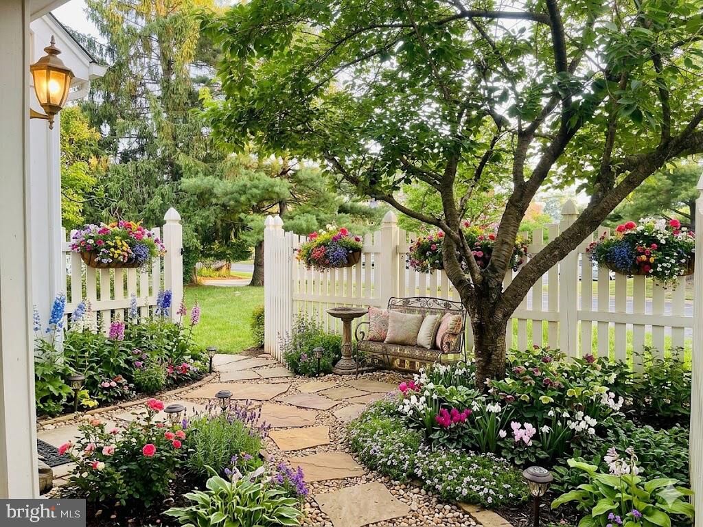 Property Photo:  10210 Ashbrooke Court A 21  VA 22124 