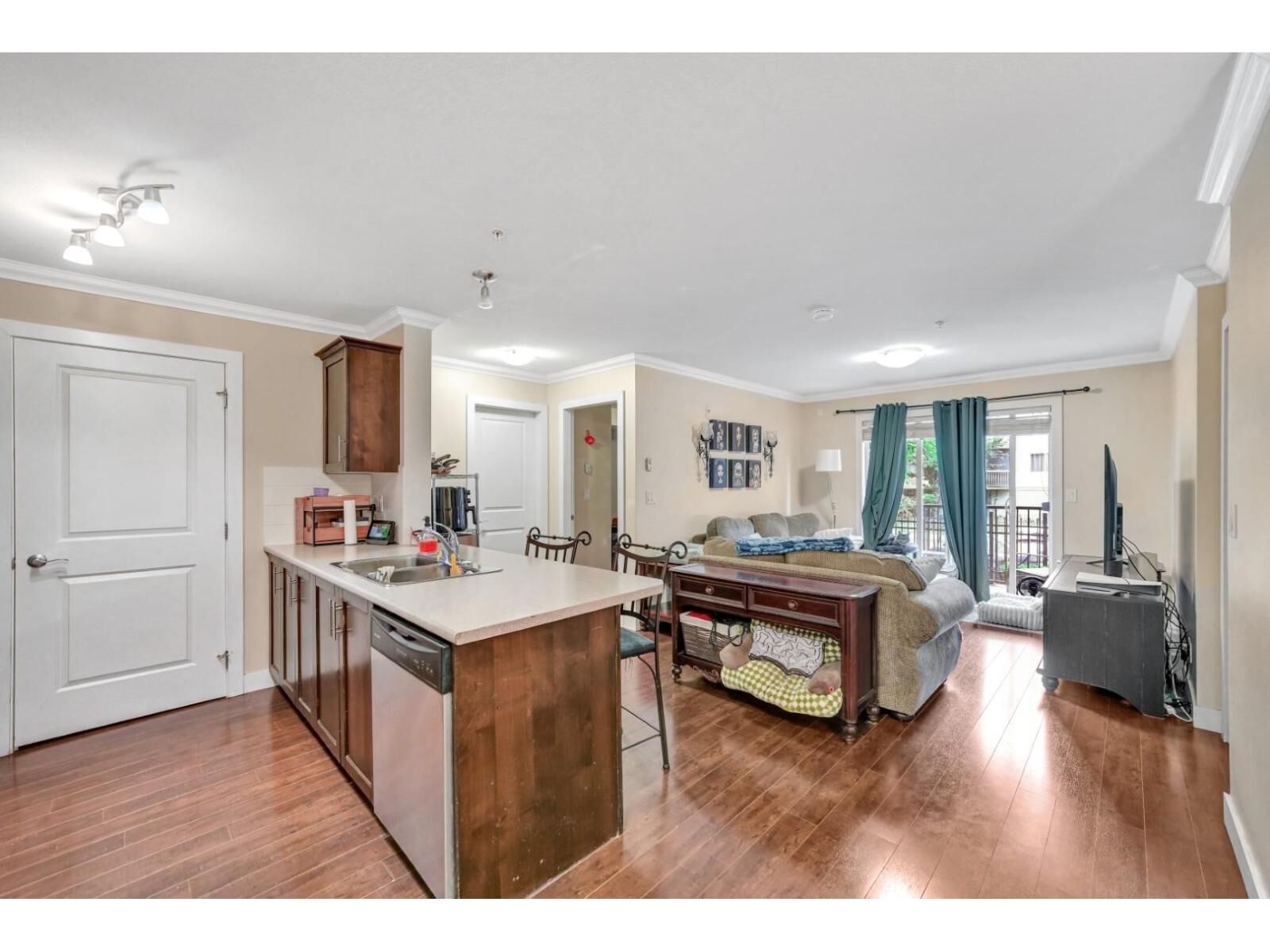 Property Photo: 46150 Bole Avenue 112 BC V2P 0B7