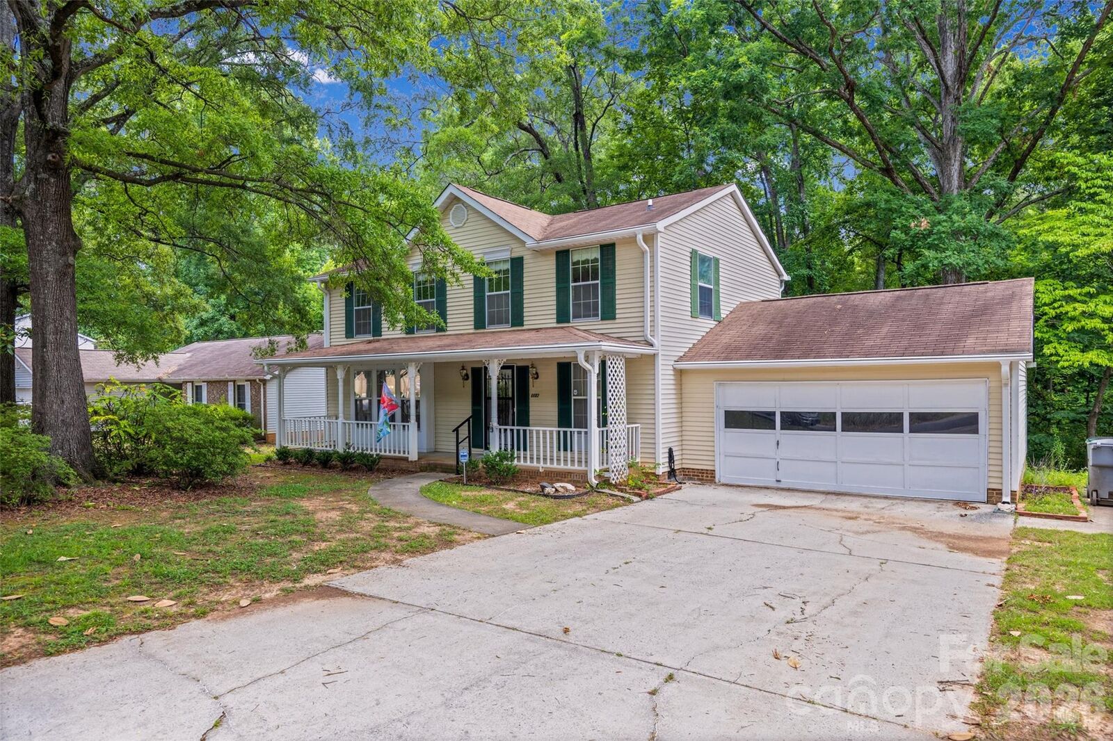 Property Photo:  6632 Wagon Oak Road  NC 28212 