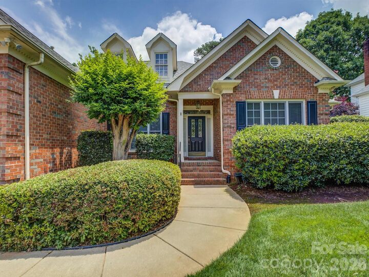 Property Photo: 10119 Victoria Mill Court NC 28277