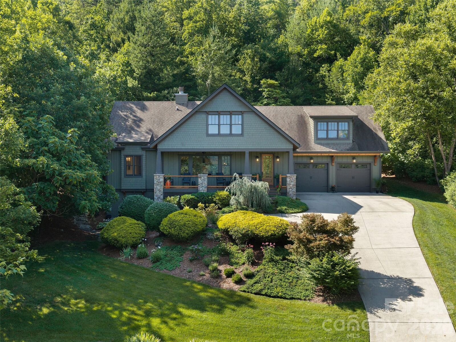 Property Photo:  80 Village Pointe Lane  NC 28803 