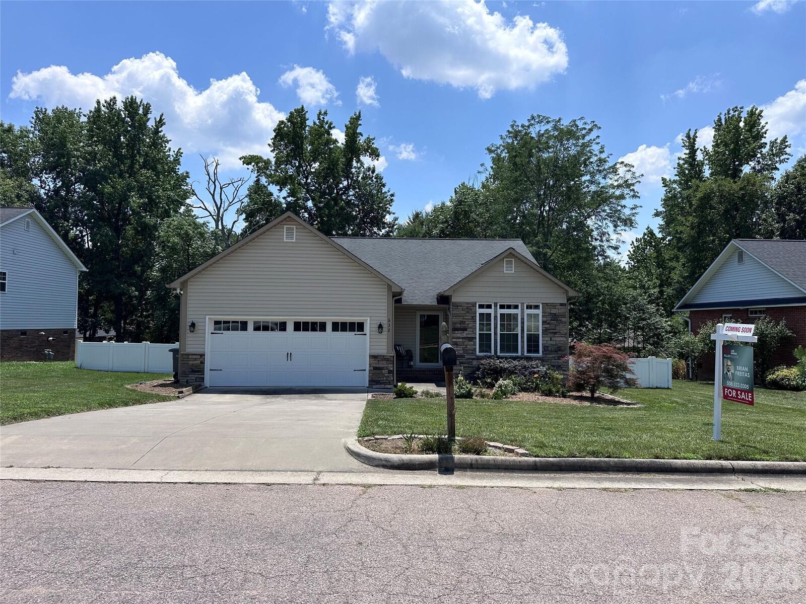 Property Photo:  632 Marigold Drive  NC 28083 