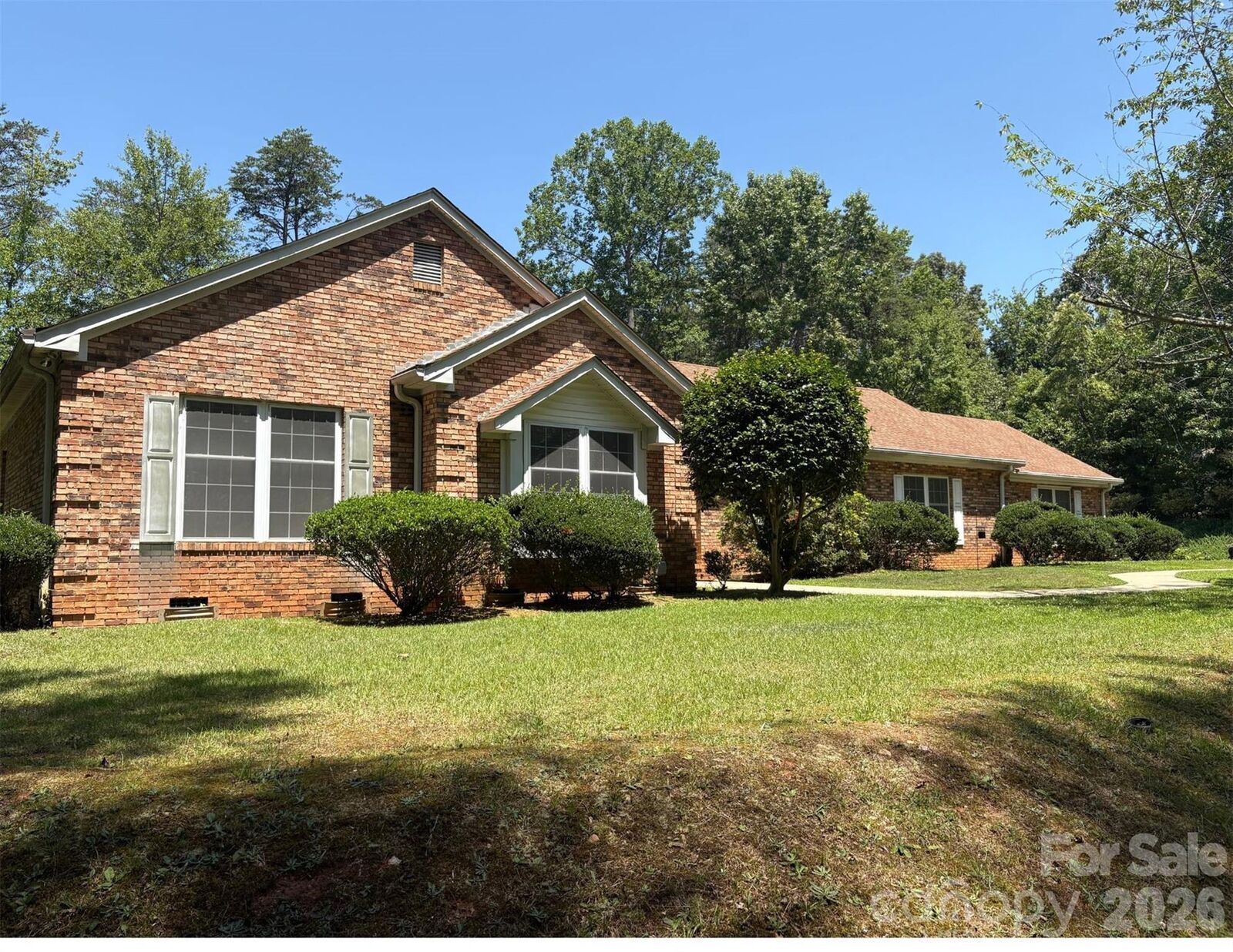 Property Photo:  2000 Golf Course Road  NC 28722 