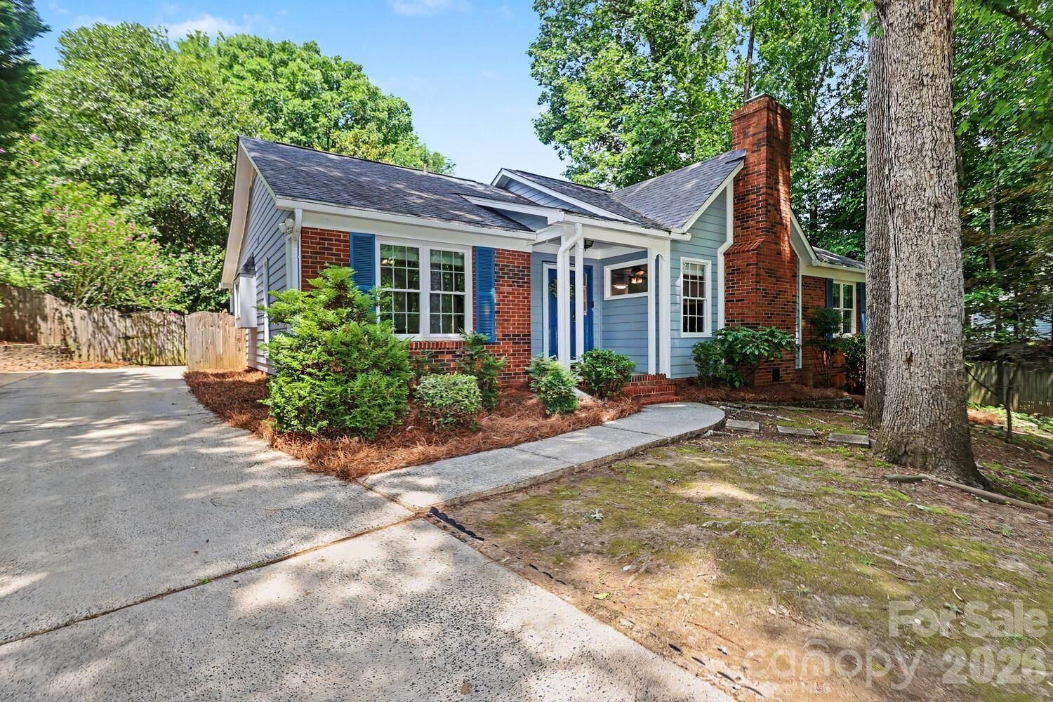 Property Photo: 8207 White Horse Lane NC 28270