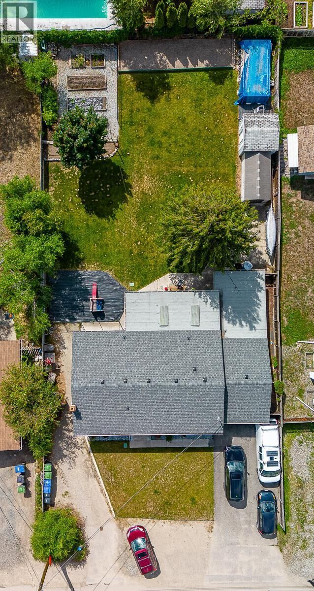 Property Photo: 420 Asher Road BC V1X 3H7