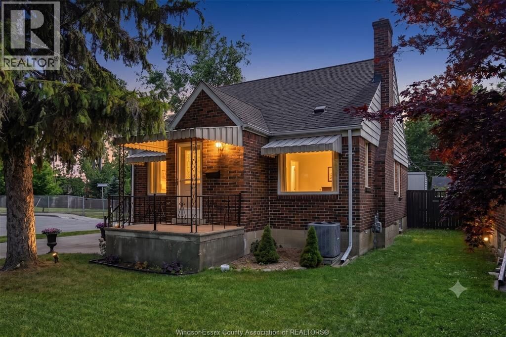Property Photo: 889 Patrice Drive ON N8S 2R7