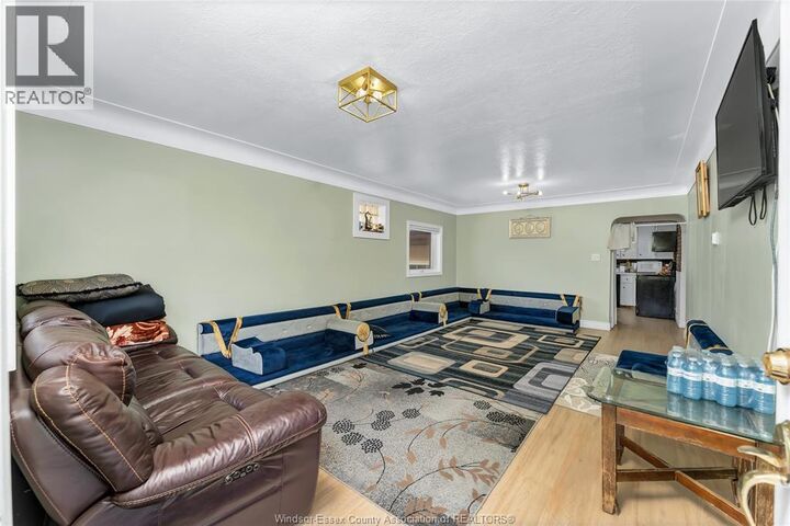Property Photo:  986 Eastlawn  ON N8S 3H9 