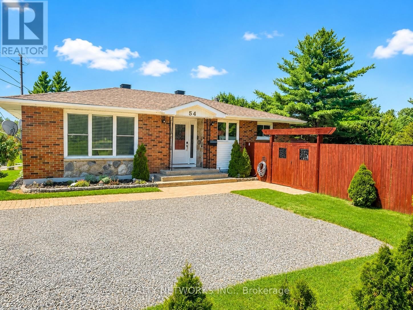 Property Photo:  54 Polaris Road  ON P4N 4L2 