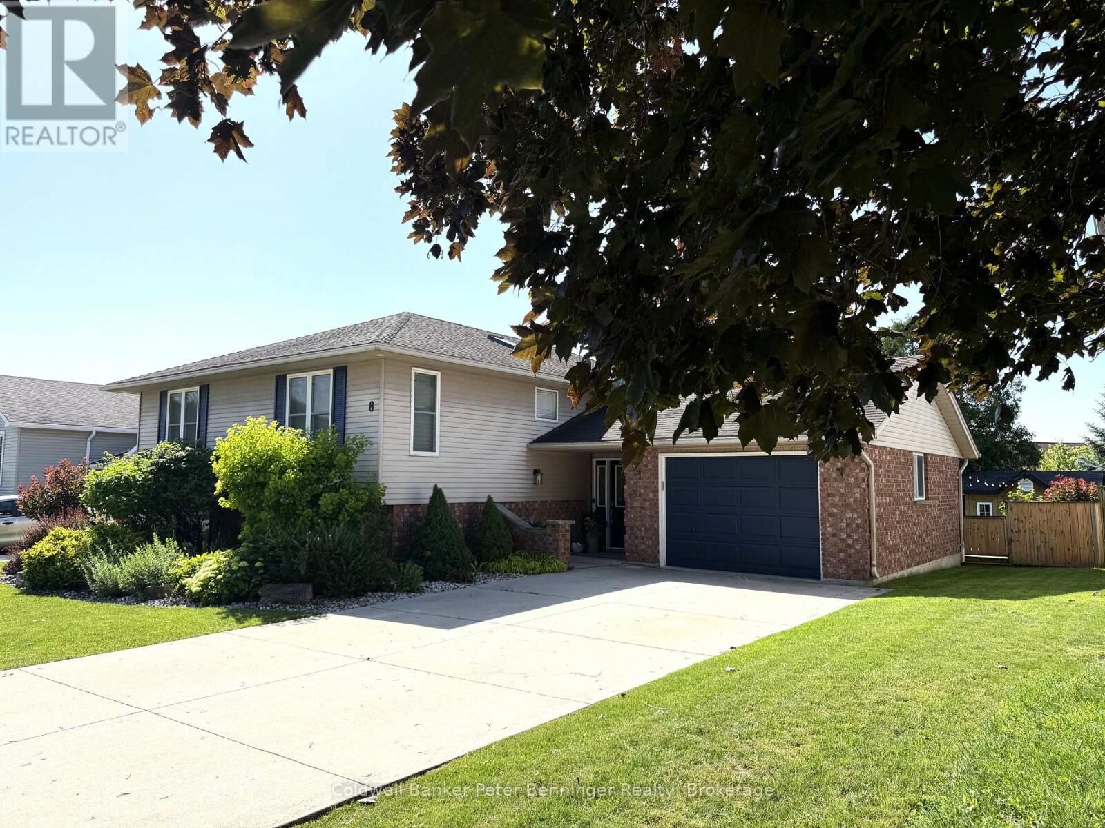Property Photo: 8 West River Road ON N0G 2V0