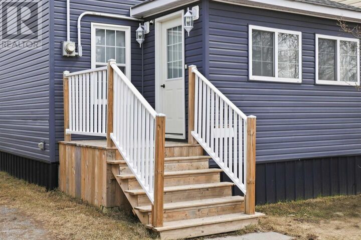 Property Photo:  148 Turner Ave  ON P6C 4S2 