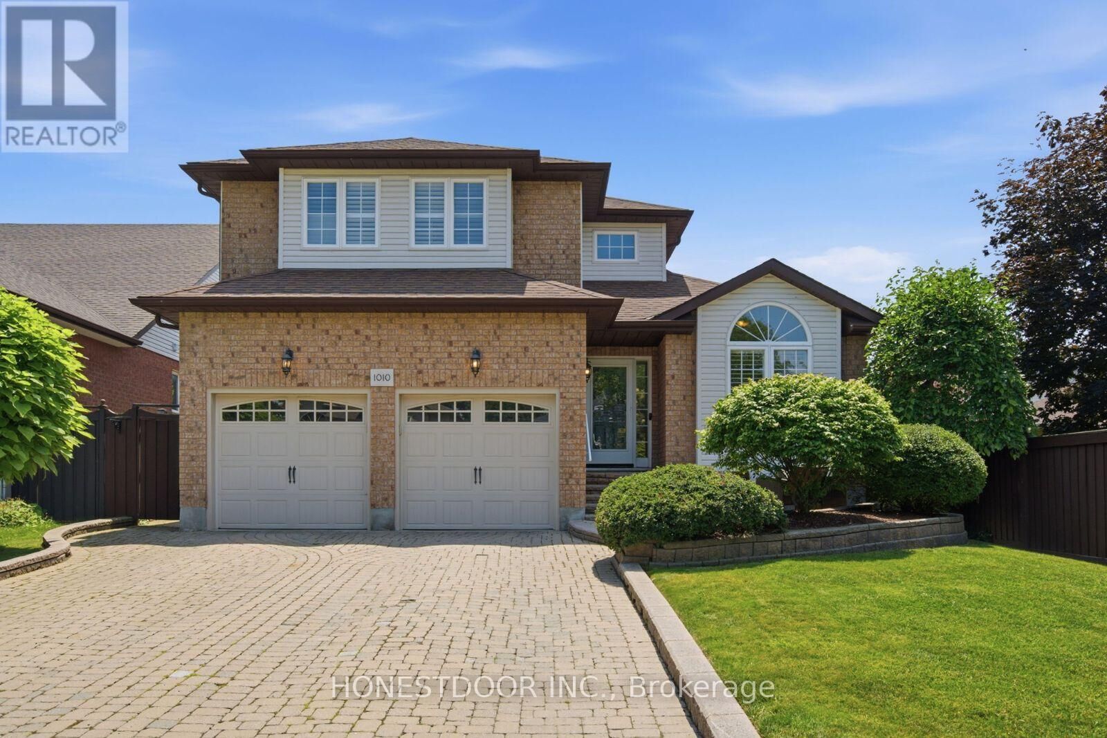 Property Photo:  1010 Catskill Drive  ON L1J 8N7 