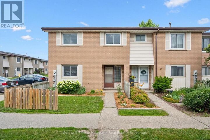 Property Photo:  427 Victoria Road North C-22  ON N1E 5J0 