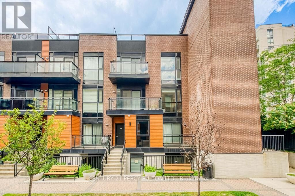 Property Photo: 5289 Highway 7 D-803 ON L4L 0J1