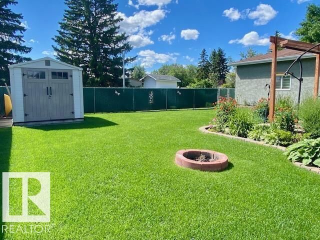 Property Photo:  3212 73 Street NW  AB T6K 1K1 