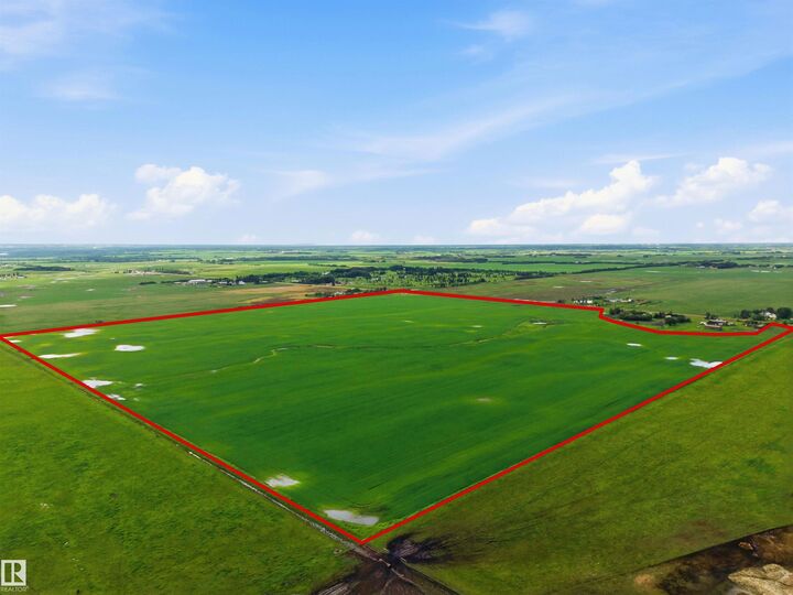 Property Photo:  55111 Range Road 230  AB T8L 5E5 