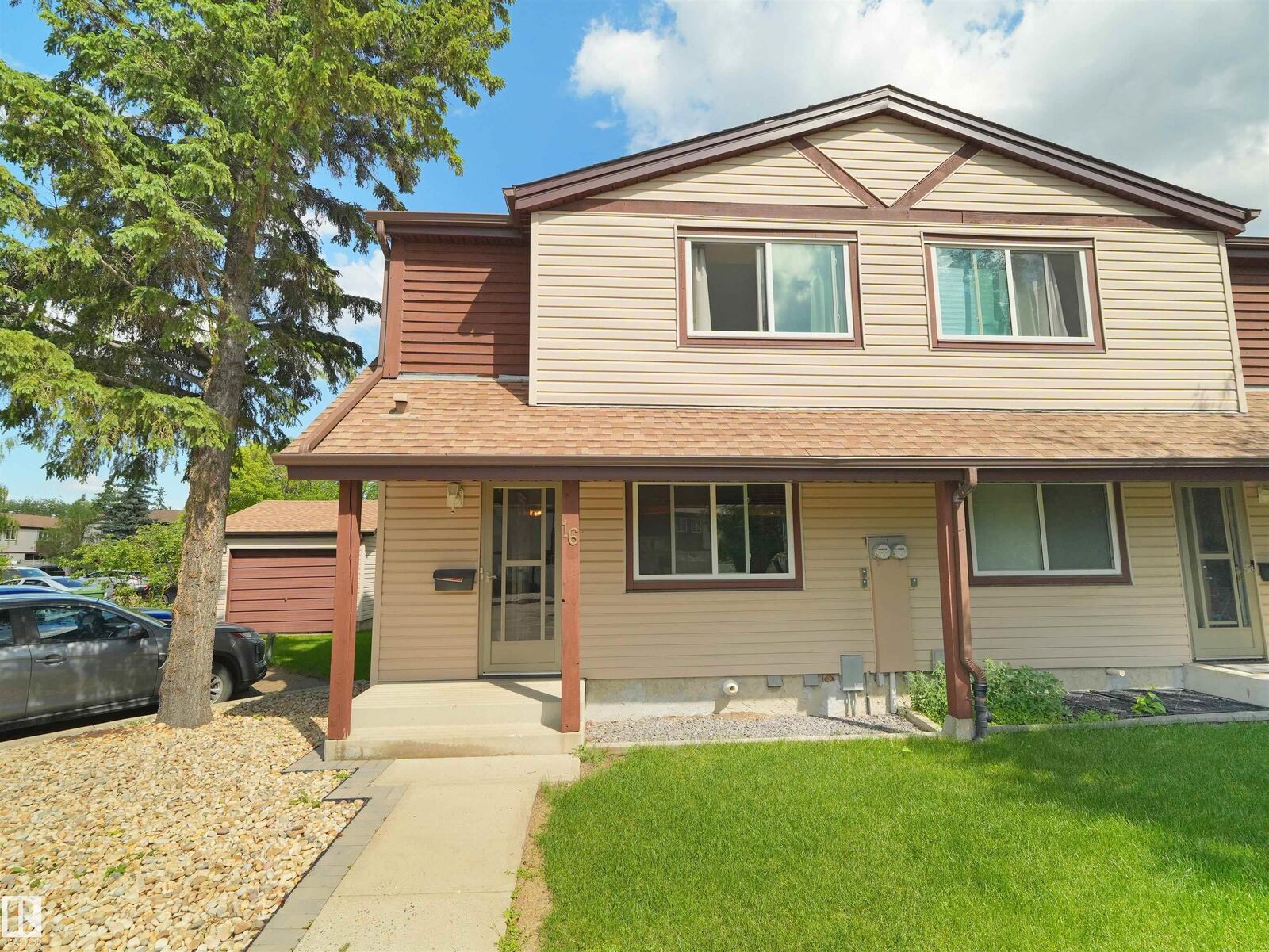 Property Photo: 13833 30 Street NW 16 AB T5Y 2B2
