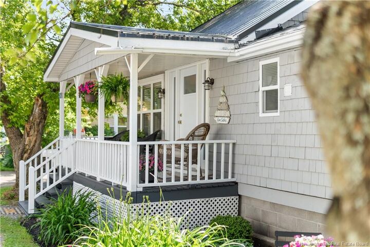 Property Photo:  76 Third Avenue  NB E4P 5H5 