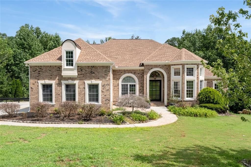 Property Photo: 5173 Barrington Trace Drive GA 30331