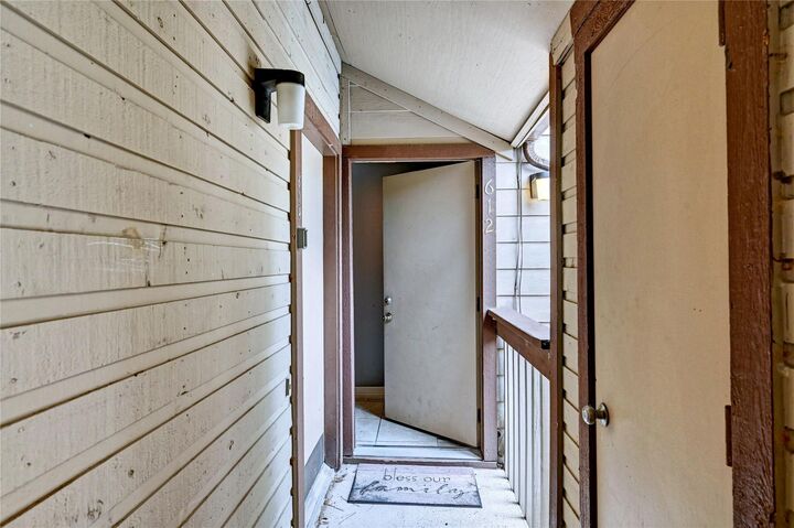 Property Photo:  12900 Walden Road 612  TX 77356 