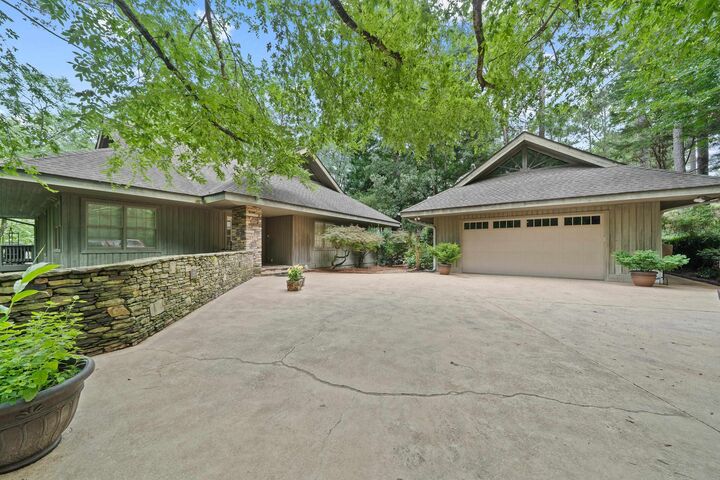 Property Photo:  1031 Old Still Road  GA 30642 