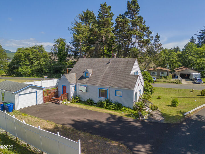 Property Photo: 6126 SW Jetty Avenue OR 97367