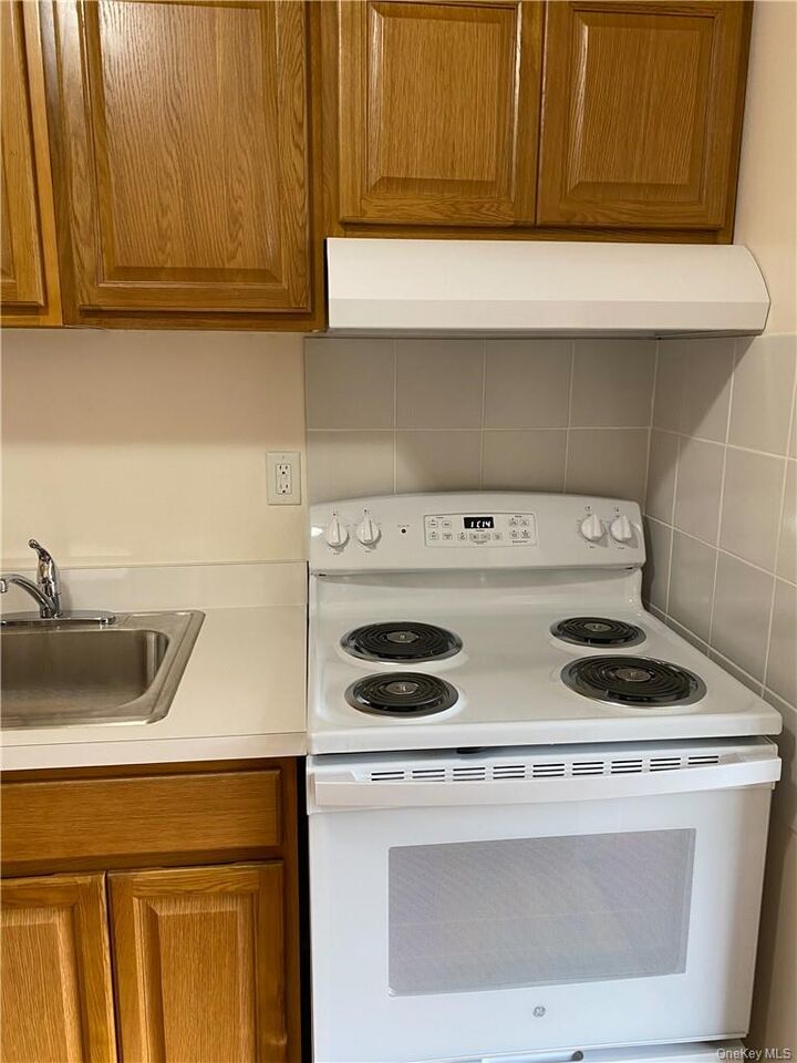 Property Photo: 228 Park Lane NY 10990