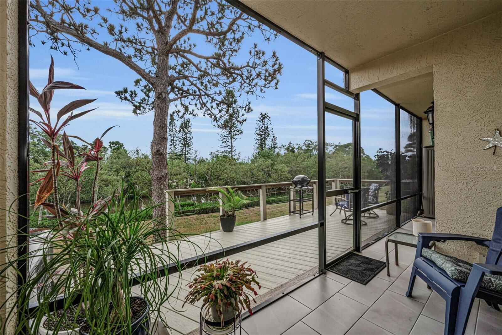 Property Photo: 1673 Seascape Circle 102 FL 34689