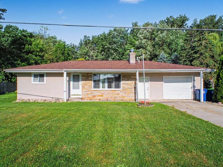 Property Photo: 3140 S Airport Road MI 48722