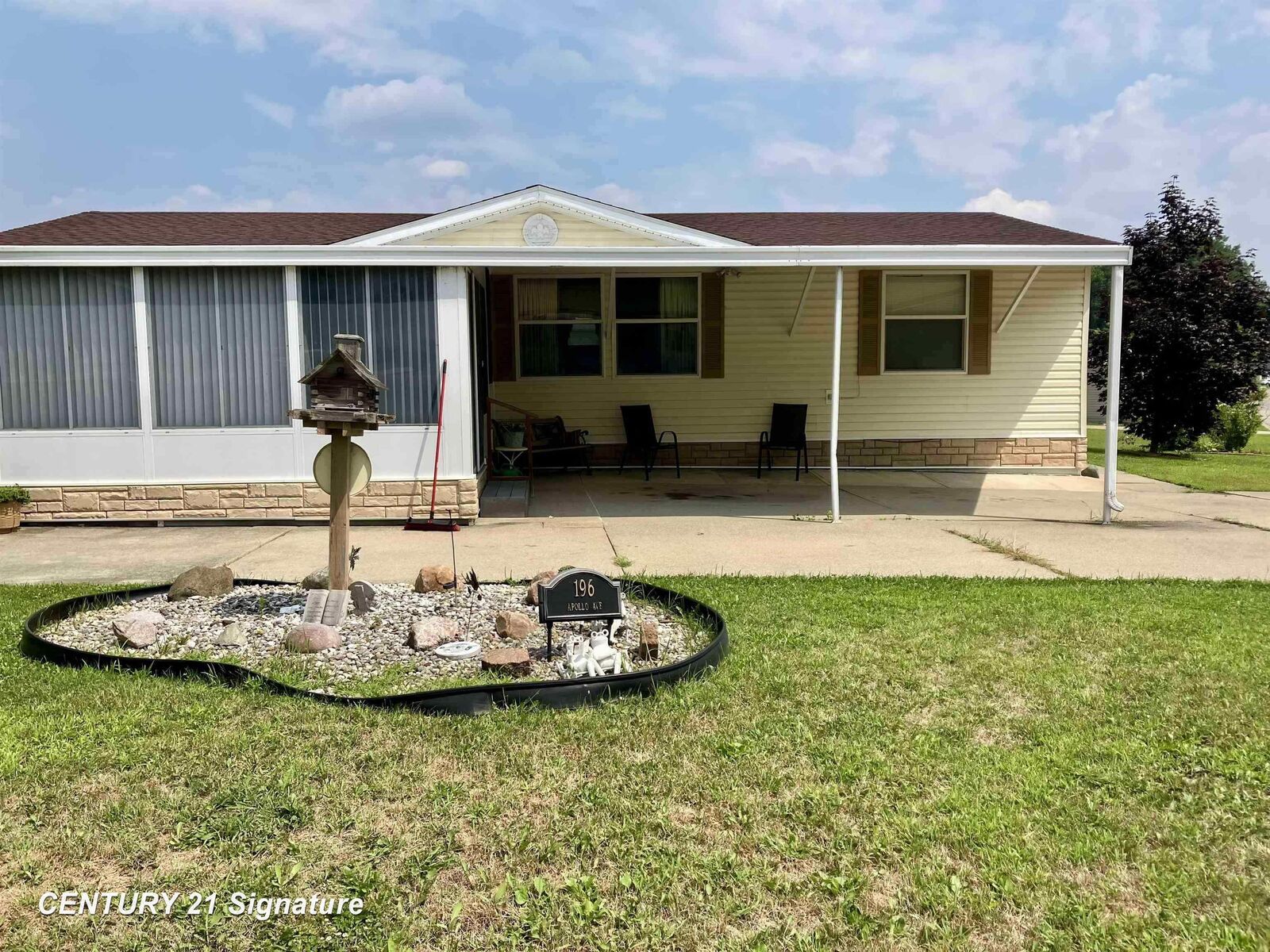 Property Photo:  196 Apollo Avenue  MI 48433 