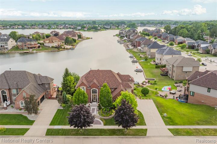 Property Photo:  51577 Merry Lane  MI 48316 3860 