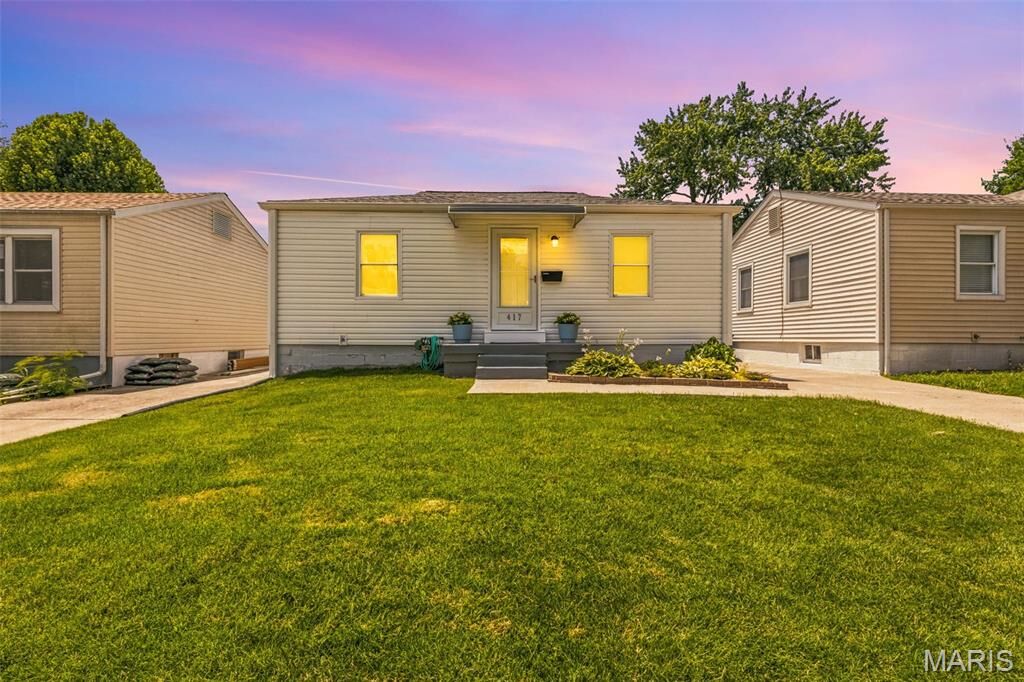 Property Photo:  417 Tower Grove Place  MO 63301 