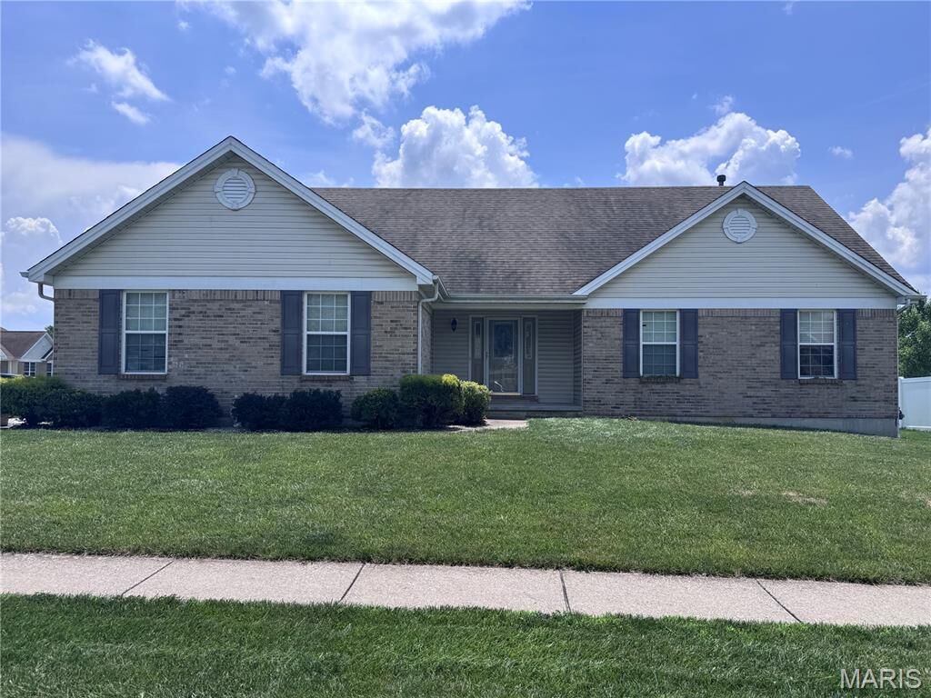 Property Photo: 1150 Baltusrol Drive MO 63366