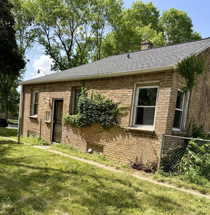 Property Photo: 4656 N 21st St WI 53209